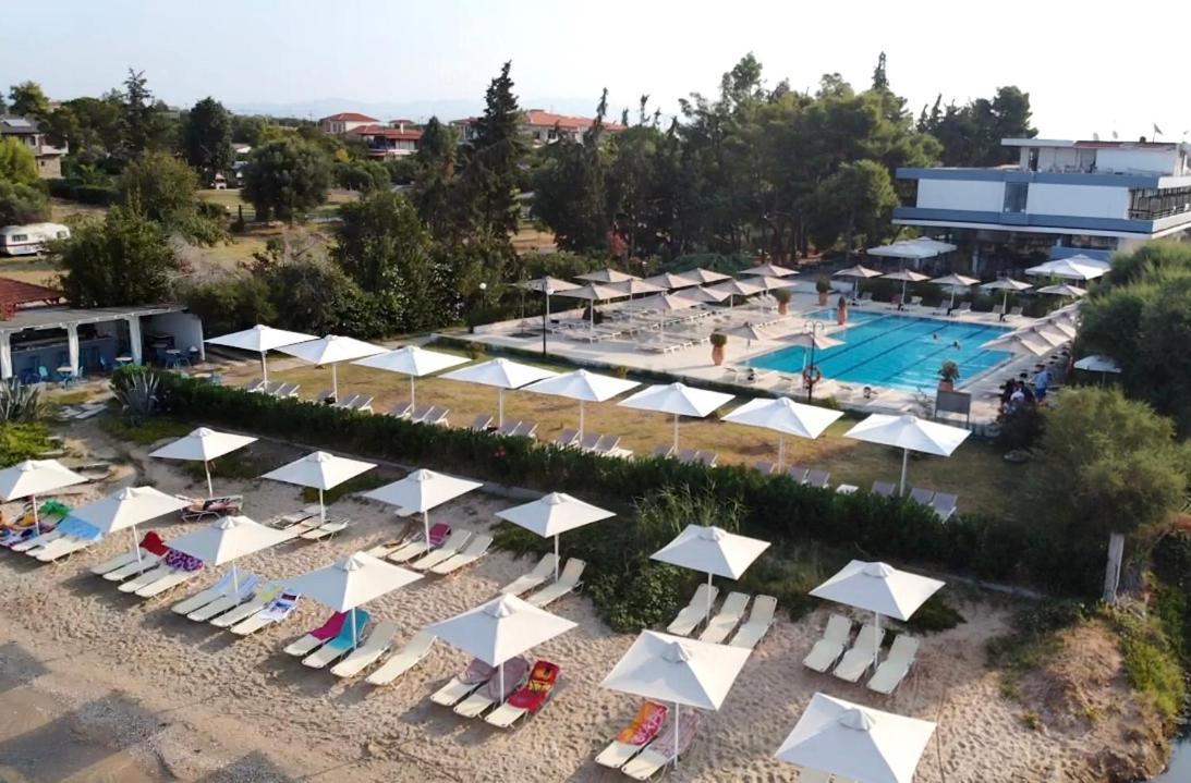 Kassandra Mare Hotel Nea Poteidaia Exterior foto