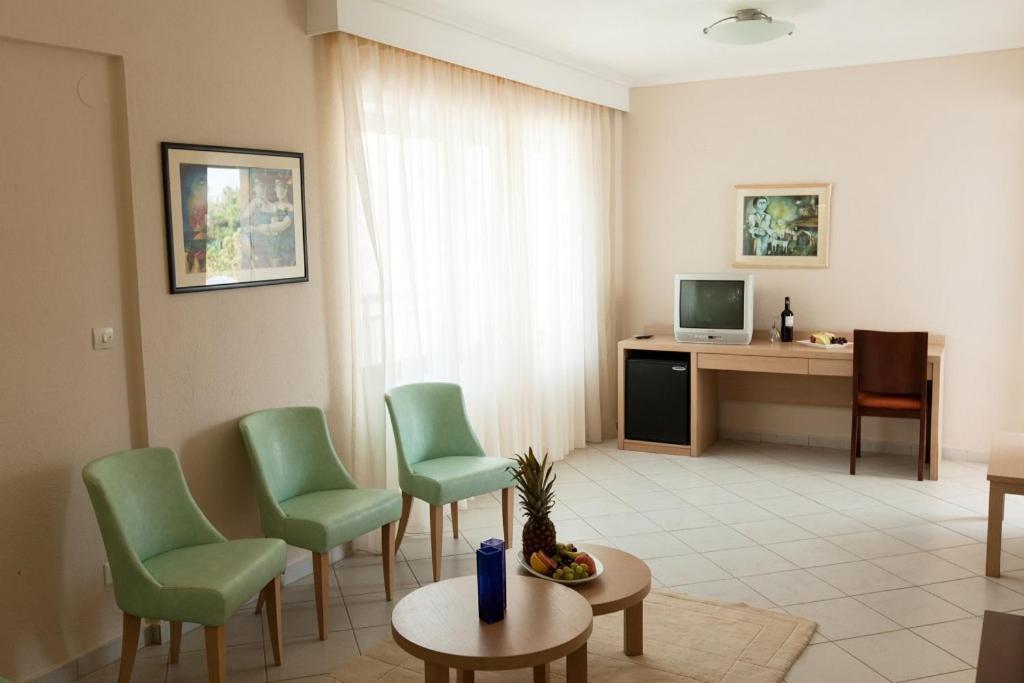 Kassandra Mare Hotel Nea Poteidaia Exterior foto