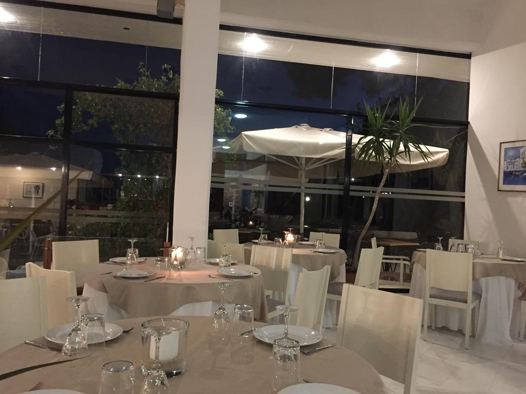 Kassandra Mare Hotel Nea Poteidaia Exterior foto